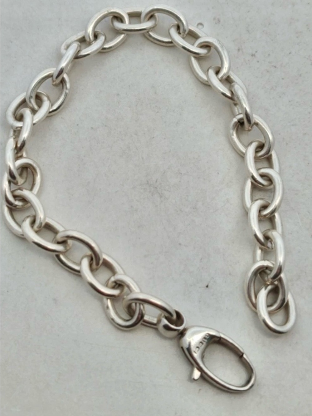 Gucci Classic Sterling  Silver Oval Link Chain Bracelet 8” 23  grams